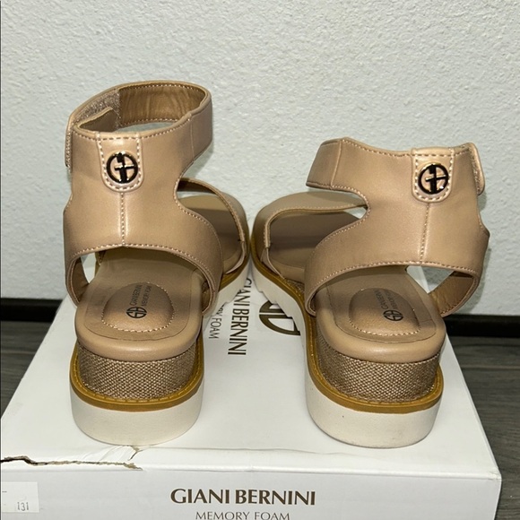 Giani Bernini Women's Constancia Ankle Strap Wedge Sandals - Picture 4 of 6